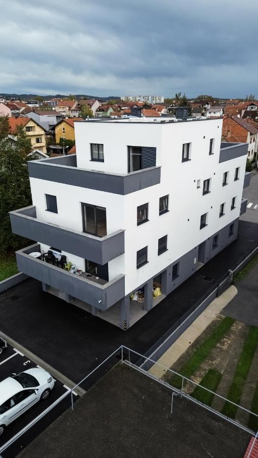 Hugo Apartments Zagreb Buitenkant foto