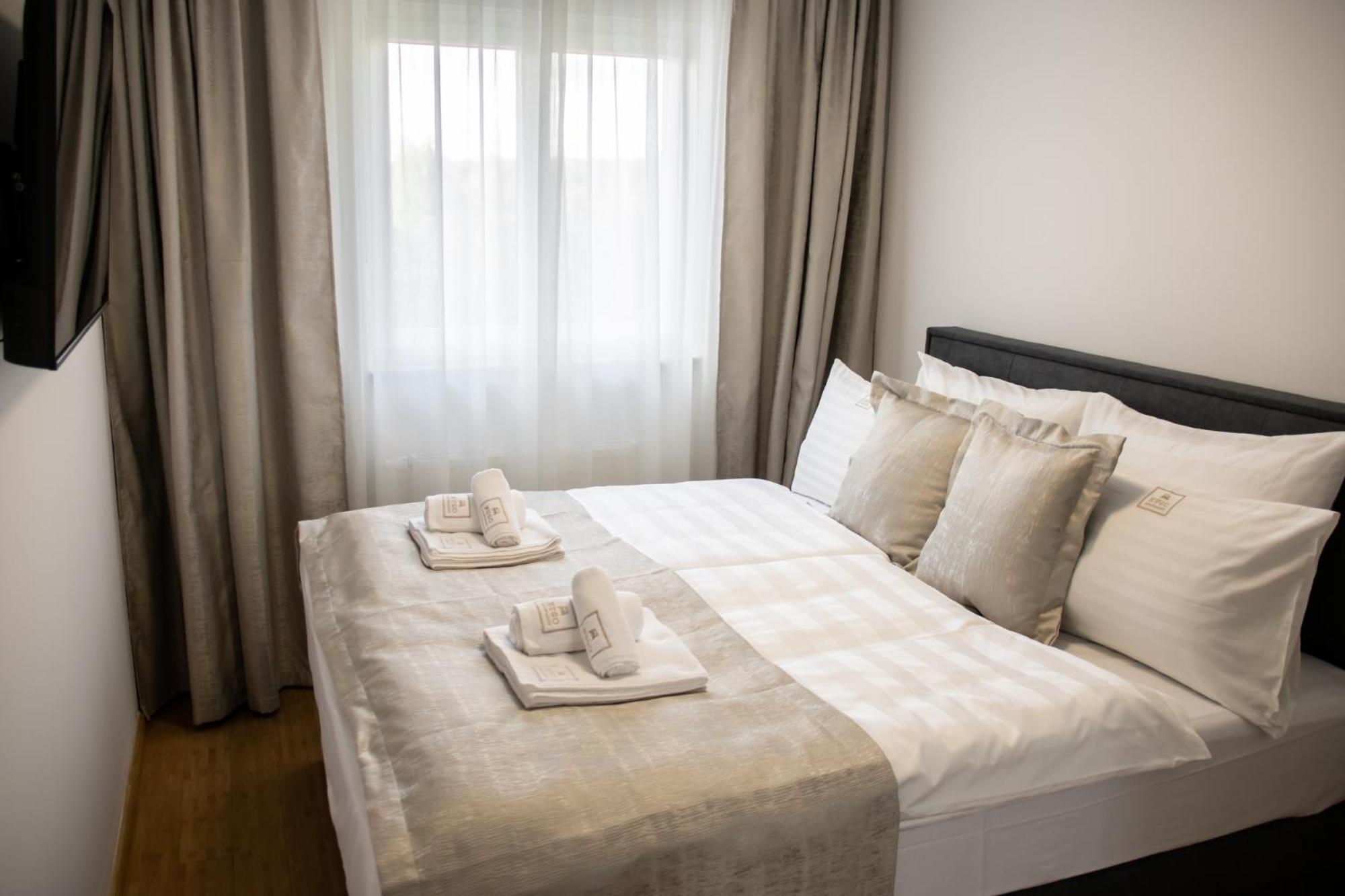 Hugo Apartments Zagreb Buitenkant foto