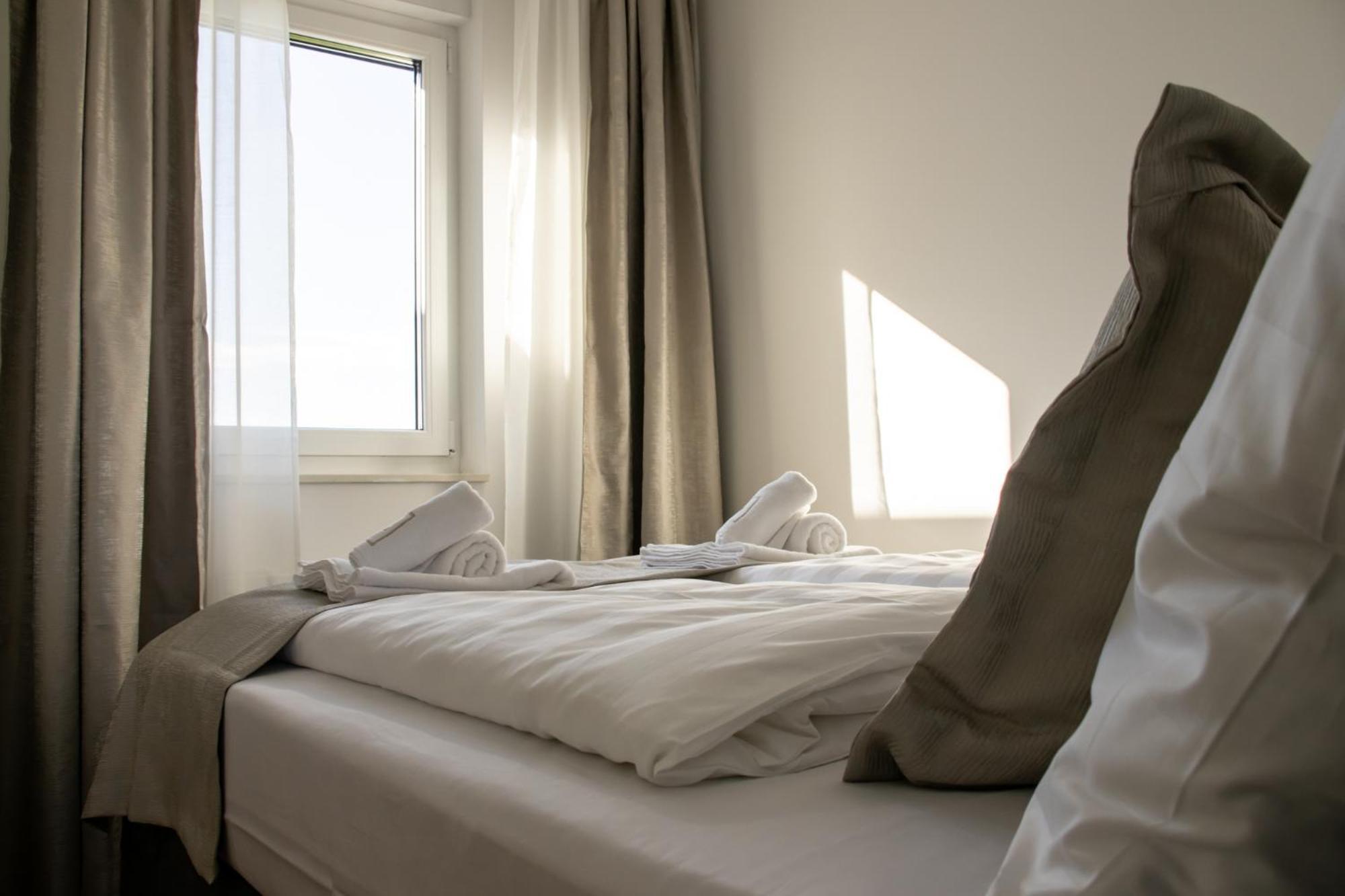 Hugo Apartments Zagreb Buitenkant foto