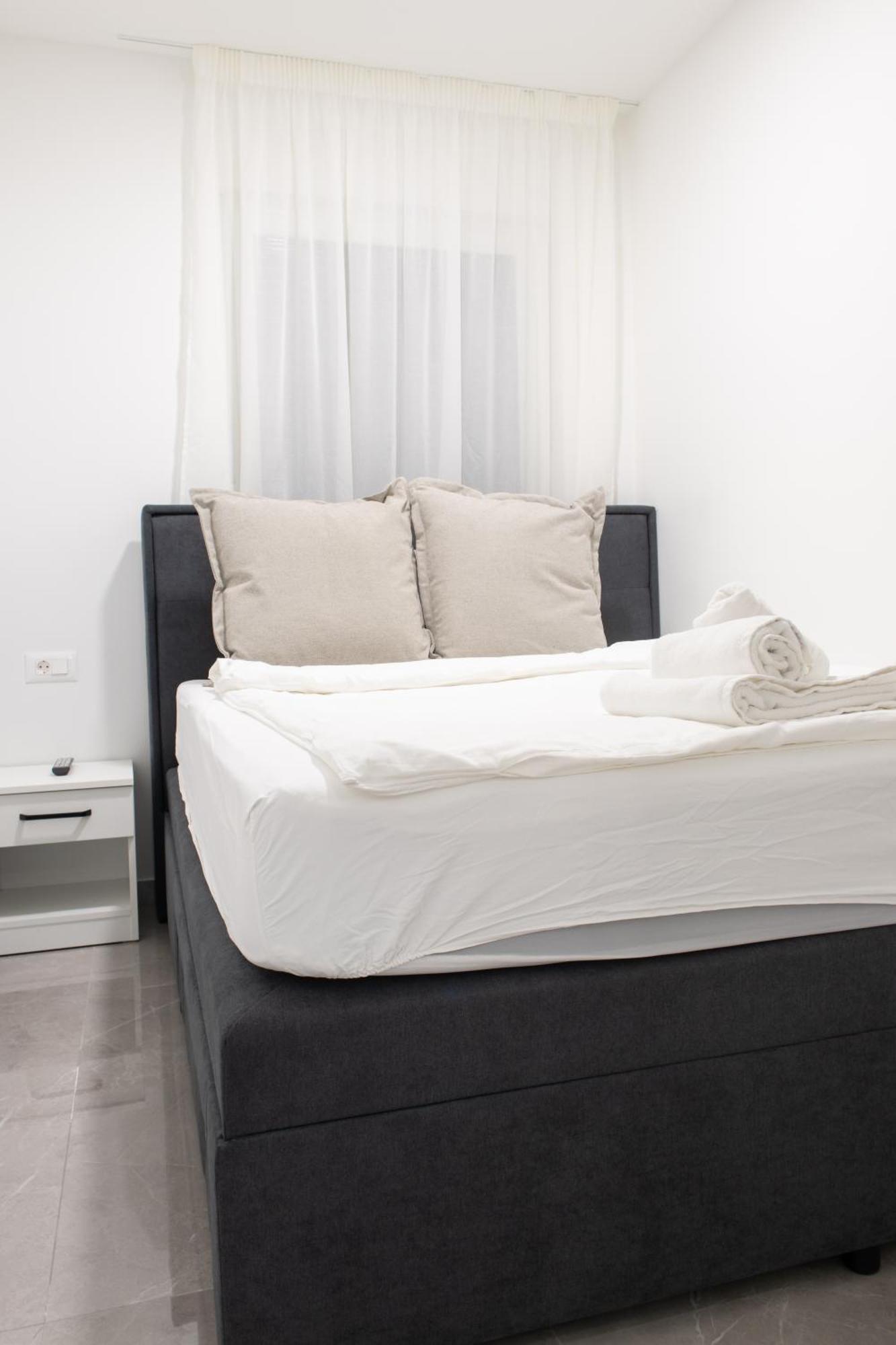 Hugo Apartments Zagreb Buitenkant foto